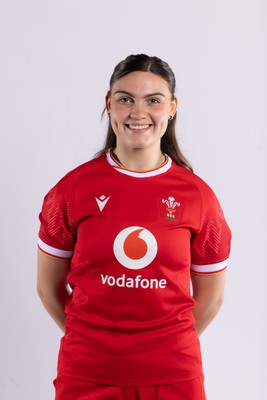 170325 Wales Women 6 Nations Rugby Squad Portraits - Bryonie King