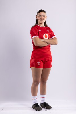 170325 Wales Women 6 Nations Rugby Squad Portraits - Bryonie King