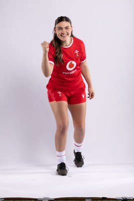 170325 Wales Women 6 Nations Rugby Squad Portraits - Bryonie King