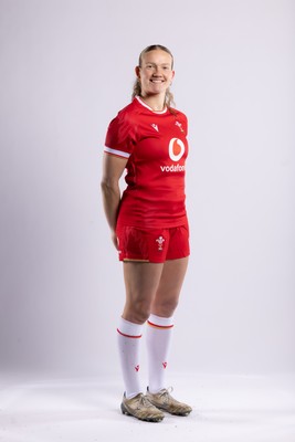 170325 Wales Women 6 Nations Rugby Squad Portraits - Carys Cox