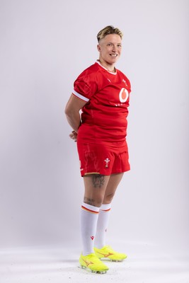 170325 Wales Women 6 Nations Rugby Squad Portraits - Donna Rose