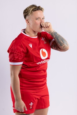 170325 Wales Women 6 Nations Rugby Squad Portraits - Donna Rose