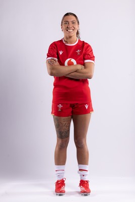 170325 Wales Women 6 Nations Rugby Squad Portraits - Georgia Evans