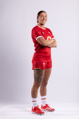 170325 Wales Women 6 Nations Rugby Squad Portraits - Georgia Evans