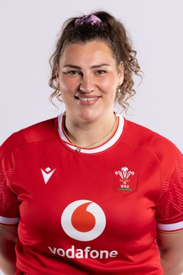 170325 Wales Women 6 Nations Rugby Squad Portraits - Gwenllian Pyrs