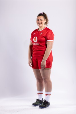 170325 Wales Women 6 Nations Rugby Squad Portraits - Gwenllian Pyrs