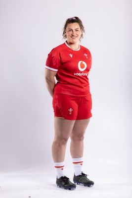 170325 Wales Women 6 Nations Rugby Squad Portraits - Gwenllian Pyrs