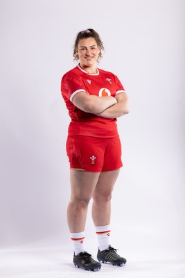 170325 Wales Women 6 Nations Rugby Squad Portraits - Gwenllian Pyrs