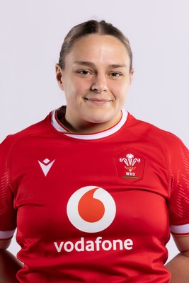 170325 Wales Women 6 Nations Rugby Squad Portraits - Jenni Scoble