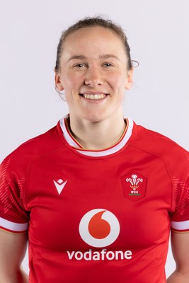 170325 Wales Women 6 Nations Rugby Squad Portraits - Jenny Hesketh