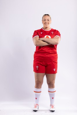 170325 Wales Women 6 Nations Rugby Squad Portraits - Kelsey Jones