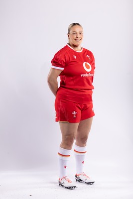 170325 Wales Women 6 Nations Rugby Squad Portraits - Kelsey Jones