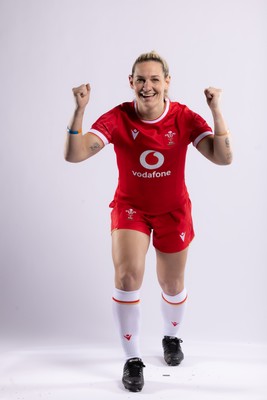 170325 Wales Women 6 Nations Rugby Squad Portraits - Kerin Lake