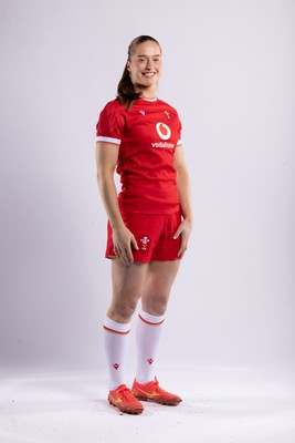 170325 Wales Women 6 Nations Rugby Squad Portraits - Alex Callender