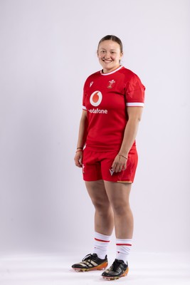 170325 Wales Women 6 Nations Rugby Squad Portraits - Lleucu George