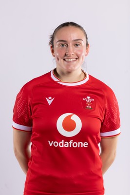 170325 Wales Women 6 Nations Rugby Squad Portraits - Nel Metcalfe