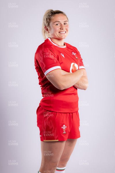 100924 Wales Women WXV2 Squad Portraits  - Hannah Bluck