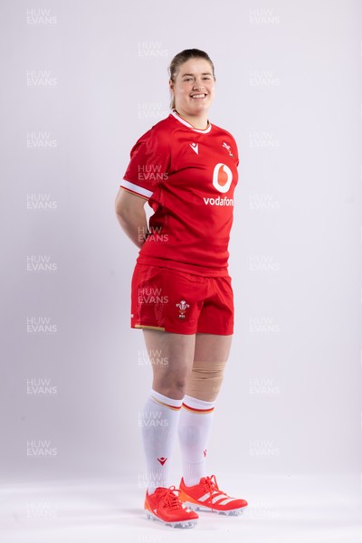 170325 Wales Women 6 Nations Rugby Squad Portraits - Bethan Lewis