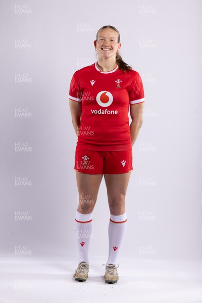 170325 Wales Women 6 Nations Rugby Squad Portraits - Carys Cox