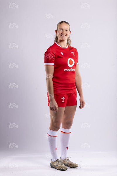 170325 Wales Women 6 Nations Rugby Squad Portraits - Carys Cox