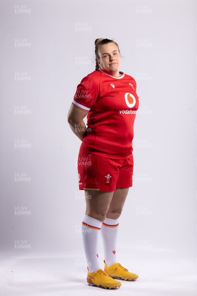 170325 Wales Women 6 Nations Rugby Squad Portraits - Carys Phillips