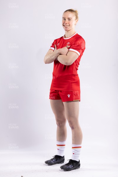 170325 Wales Women 6 Nations Rugby Squad Portraits - Catherine Richards