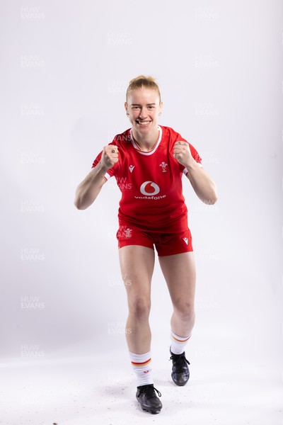 170325 Wales Women 6 Nations Rugby Squad Portraits - Catherine Richards