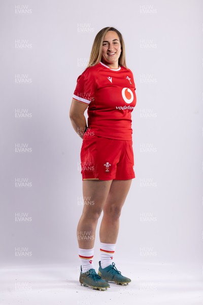 170325 Wales Women 6 Nations Rugby Squad Portraits - Courtney Keight