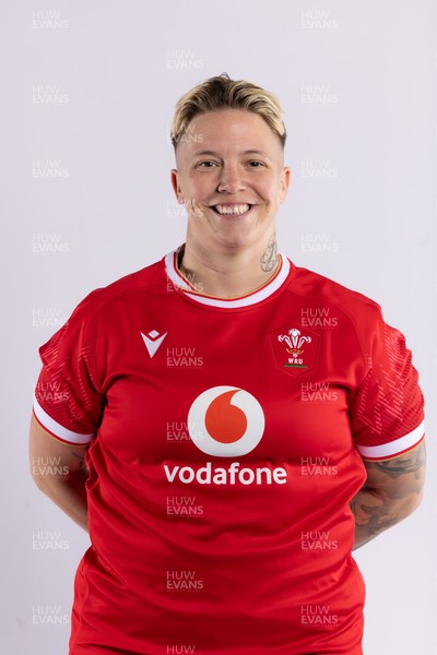 170325 Wales Women 6 Nations Rugby Squad Portraits - Donna Rose