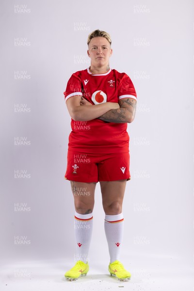 170325 Wales Women 6 Nations Rugby Squad Portraits - Donna Rose