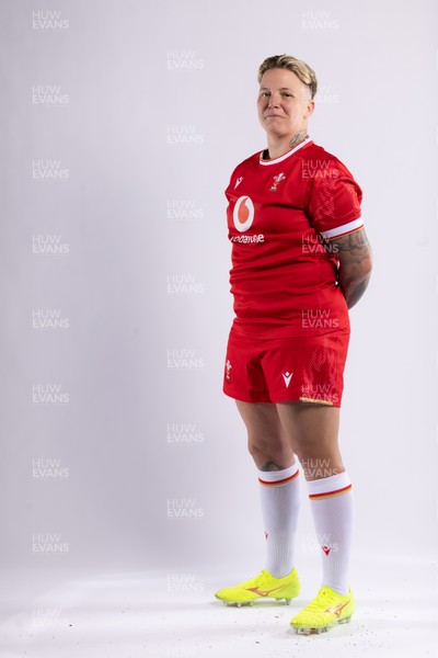 170325 Wales Women 6 Nations Rugby Squad Portraits - Donna Rose