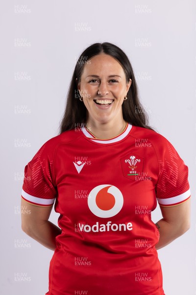 170325 Wales Women 6 Nations Rugby Squad Portraits - Ffion Lewis