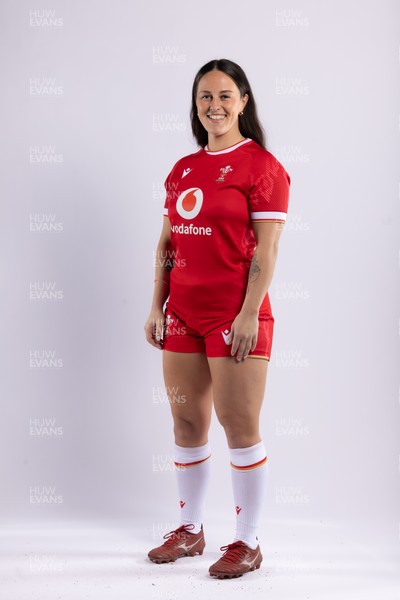 170325 Wales Women 6 Nations Rugby Squad Portraits - Ffion Lewis