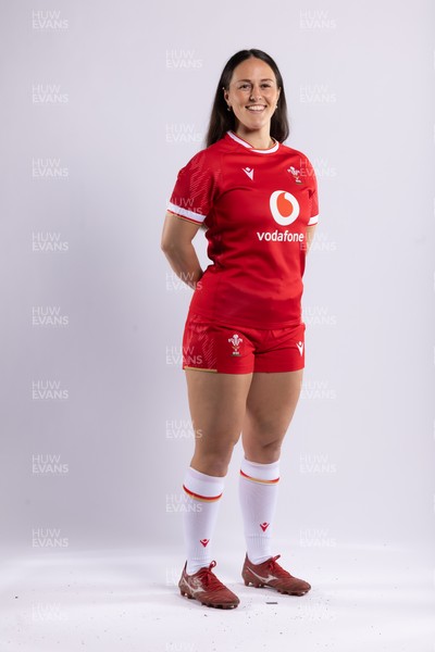 170325 Wales Women 6 Nations Rugby Squad Portraits - Ffion Lewis