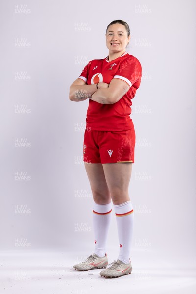 170325 Wales Women 6 Nations Rugby Squad Portraits - Gwen Crabb