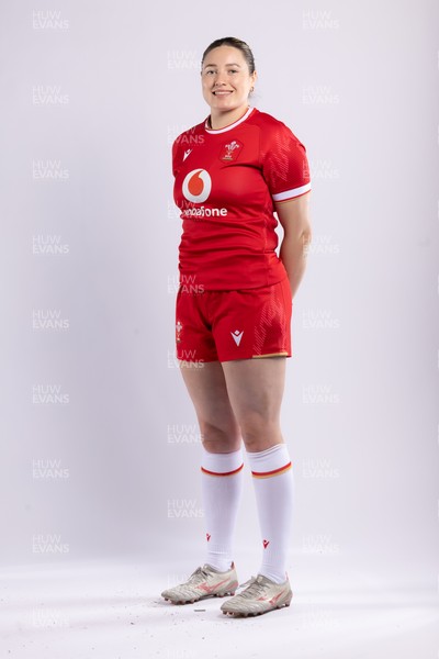 170325 Wales Women 6 Nations Rugby Squad Portraits - Gwen Crabb