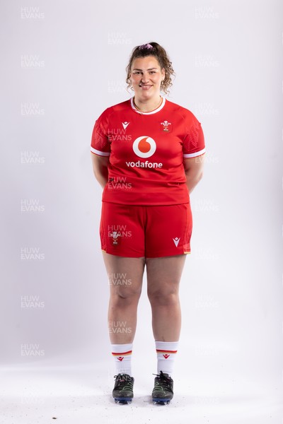 170325 Wales Women 6 Nations Rugby Squad Portraits - Gwenllian Pyrs