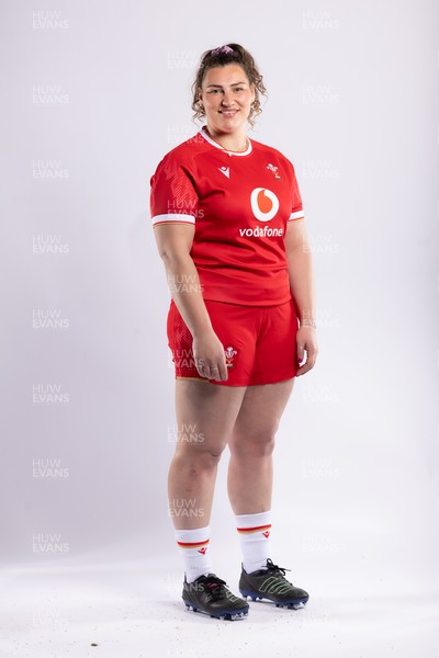 170325 Wales Women 6 Nations Rugby Squad Portraits - Gwenllian Pyrs