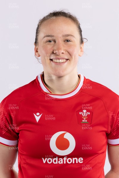 170325 Wales Women 6 Nations Rugby Squad Portraits - Jenny Hesketh