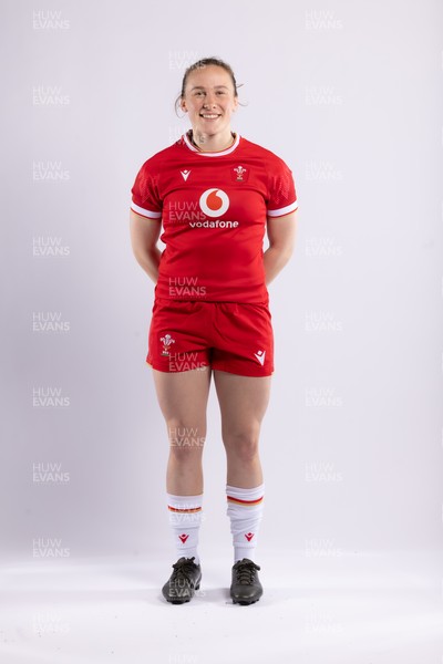 170325 Wales Women 6 Nations Rugby Squad Portraits - Jenny Hesketh