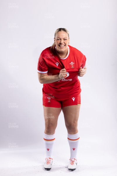 170325 Wales Women 6 Nations Rugby Squad Portraits - Kelsey Jones