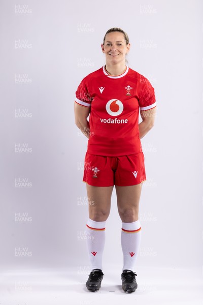 170325 Wales Women 6 Nations Rugby Squad Portraits - Kerin Lake