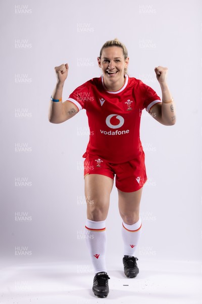 170325 Wales Women 6 Nations Rugby Squad Portraits - Kerin Lake