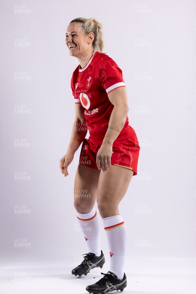 170325 Wales Women 6 Nations Rugby Squad Portraits - Kerin Lake