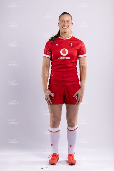 170325 Wales Women 6 Nations Rugby Squad Portraits - Alex Callender