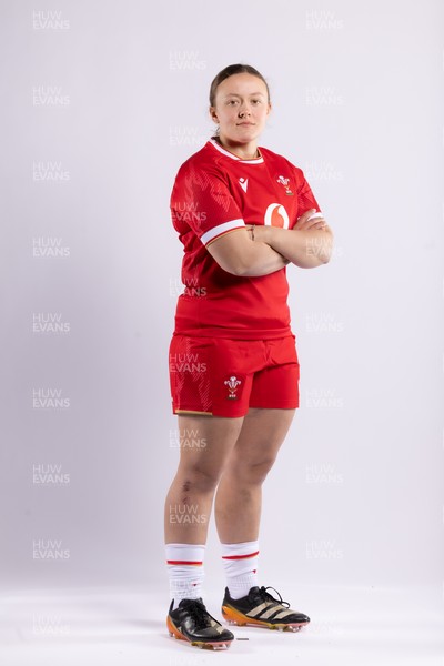 170325 Wales Women 6 Nations Rugby Squad Portraits - Lleucu George