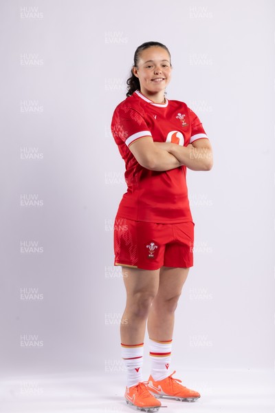 170325 Wales Women 6 Nations Rugby Squad Portraits - Meg Davies