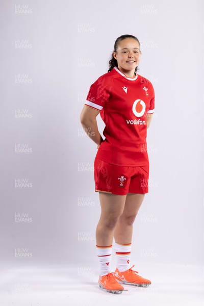 170325 Wales Women 6 Nations Rugby Squad Portraits - Meg Davies