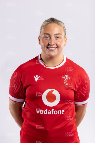 170325 Wales Women 6 Nations Rugby Squad Portraits - Molly Reardon