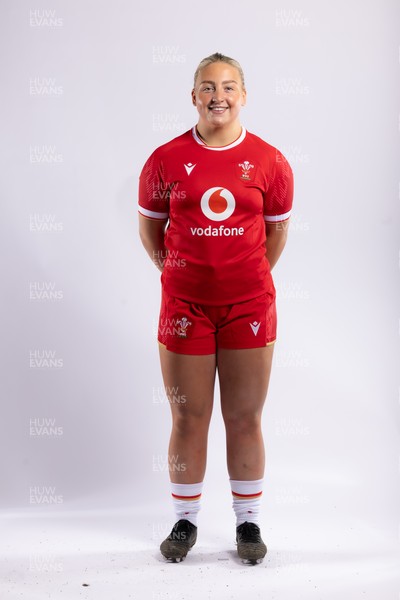 170325 Wales Women 6 Nations Rugby Squad Portraits - Molly Reardon